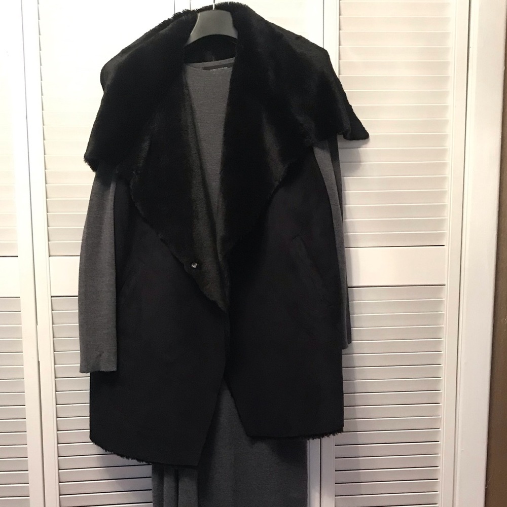 Ralph Lauren faux fur vest - Picture 2 of 7